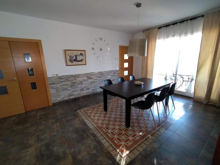 Villa Flamante Tarragona Bagian luar foto